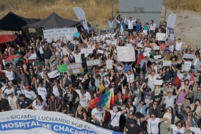Vecinos de Lampa encabezados por el alcalde Opazo se manifestaron exigiendo el comprometido Hospital de Chacabuco
